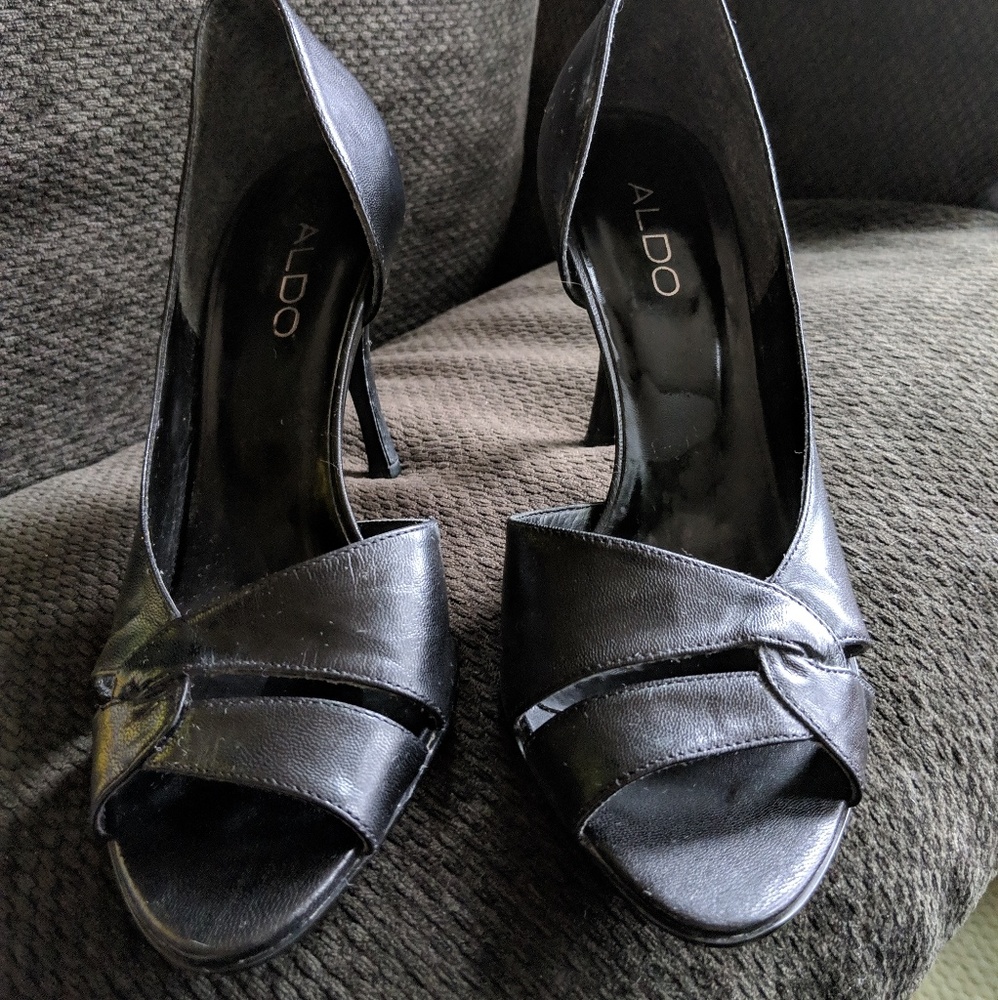 Black Aldo Heels